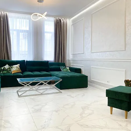 Tamanska Luxury شقة