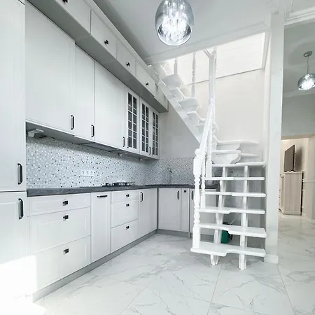 Tamanska Luxury شقة